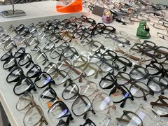 -潘多拉眼镜·蔡司依视路明月(潘家园店)