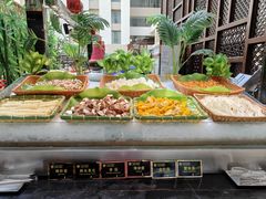 -朗丽兹自助餐厅