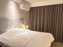 -白玉兰酒店(上海田子坊马当路地铁站店)