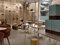 大堂-奈雪的茶(市百一店)