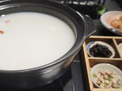 -牛牛和牛海鲜粥底火锅(长虹国际城店)
