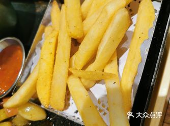 薯条脆脆哒，也味道很不错，人也不多