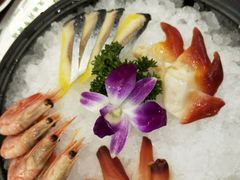 海鲜拼盘-青瓦餐厅·生鱼片·韩园烤肉(西塔店)