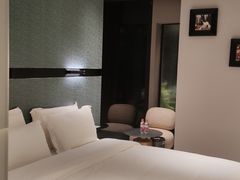 -万泊酒店(长沙五一广场国金中心店)