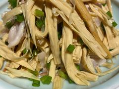 葱香腐竹拌鸭掌-小吊梨汤·北京菜·烤鸭(鸟巢店)