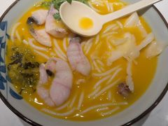 -鑫花溪牛肉米粉(凤凰街创始总店)