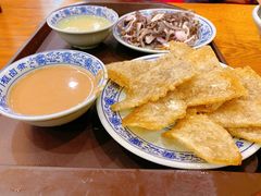 老北京炸灌肠-门框胡同百年卤煮(新街口店)