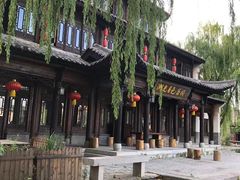 -湖光月色临湖音乐餐厅(台儿庄古城店)
