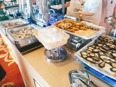 -荣誉国际酒店-云顶旋转餐厅