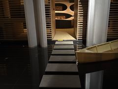 -涨巢·潮玩水疗局