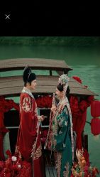 -莫兰迪婚纱摄影
