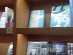 -守望者书店(南开大悦城店)