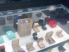 -用真奢侈品名表名包回收中心(朝阳万达店)