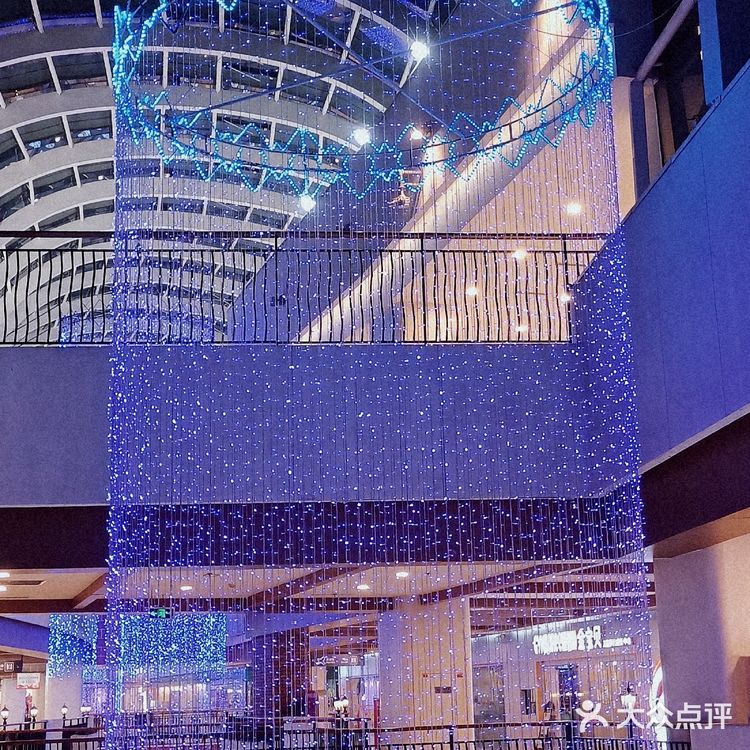 ＃和聪哥的探店日常  今天聪哥下班早，我俩又可以出来