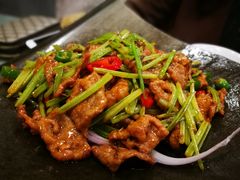 小炒黄牛肉-黄家饺子东北特色菜馆(湖滨商业街店)