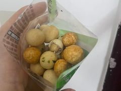 -良品铺子(白云新世界店)