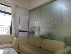 -苗苗清肤皮肤护理中心