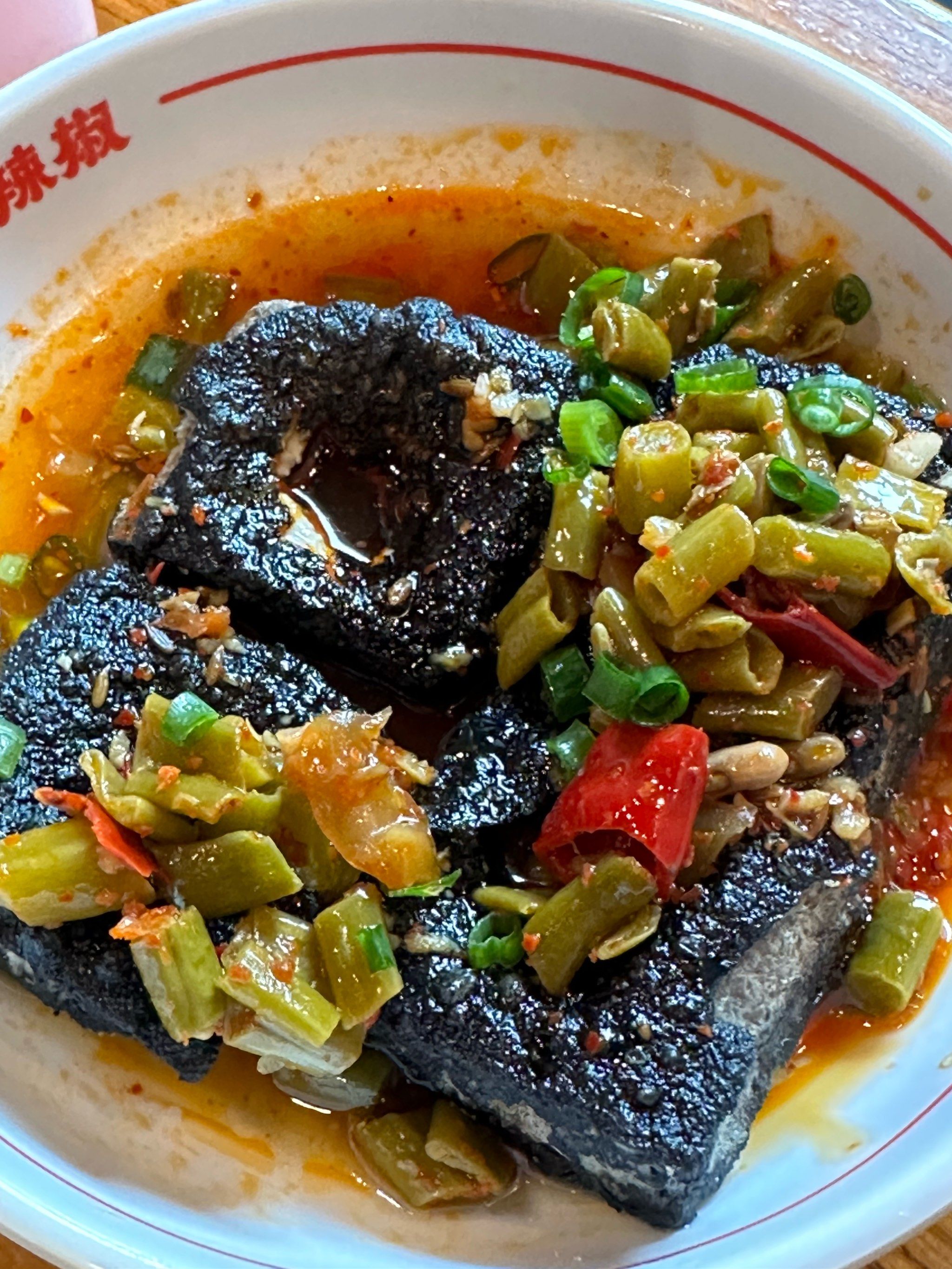 坡子街,美食的天堂.臭豆腐,让你的舌尖在长沙舞动起来!