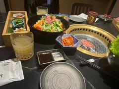 -山川小町·极番烧肉(新地假日广场店)