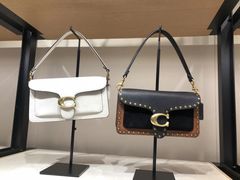 -COACH蔻驰(太古汇店)