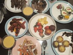 -荣誉国际酒店-云顶旋转餐厅