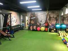 -征成健身连锁私教工作室(九公里店)