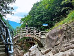 -鄣山大峡谷