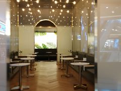等候区-CGV影城(卓悦中心 IMAX激光店)
