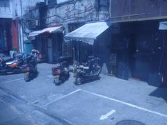 -老陆稿荐(西中市店)