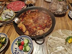 -旧街市鲜货老火锅(大光路店)