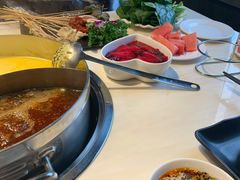 卷起袖子撸串儿半份-围炉·川味鲜货火锅(万达珍珠坊店)