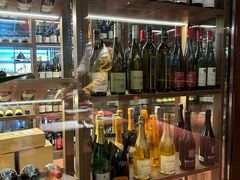 -肆海小川菜酒馆Wine Bistro (青年路店)