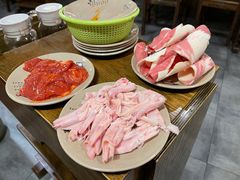 -九尺赵老四鲜鹅肠火锅