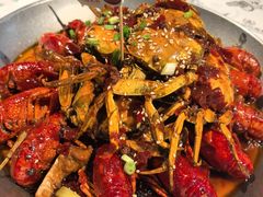 -巴厘龙虾·榜首油焖大虾(音乐学院·沿江酒馆店)