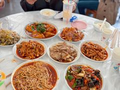 凉拌无骨鸭爪-元通黄豆花