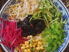 老北京炸酱面-门框胡同百年卤煮(新街口店)