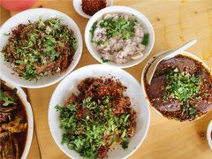 -小杨翘脚牛肉