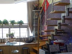 -臻鲜燕海鲜融合餐厅(金陵style店)