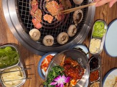 -明洞阿姨·韩式酱蟹烤肉·创意料理(三元桥店)