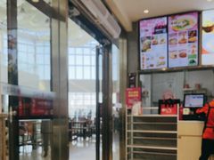 -小杨生煎(金山百联购物中心3楼店)