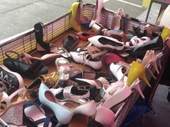 -莱尔斯丹展示厅(盈毅鞋厂店)