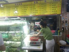 -覃记海鲜美食餐厅