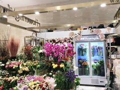 -花邻FloweringLife花艺气球派对(武康大楼店)