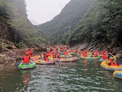 -安吉龙王山峡谷漂流
