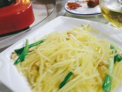 -墨脱石锅椰子鸡•香草鸭•东山羊(大东海店)