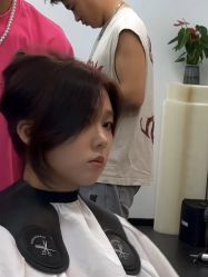 -V7 HAIR SALON