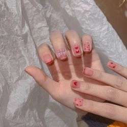 -NEW LOOK-绿麓 · 美甲美睫脱毛工作室