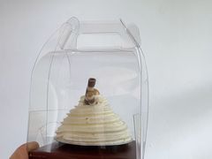 -红宝石·鲜奶小方·海派西点房(南丹店)