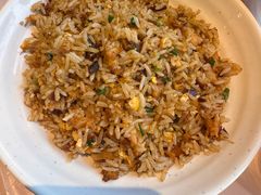 -肥肥虾庄·金牌油焖大虾(汉街SKP店)