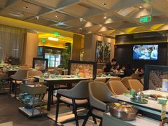 -润园四季椰子鸡火锅(卓越INTOWN店)